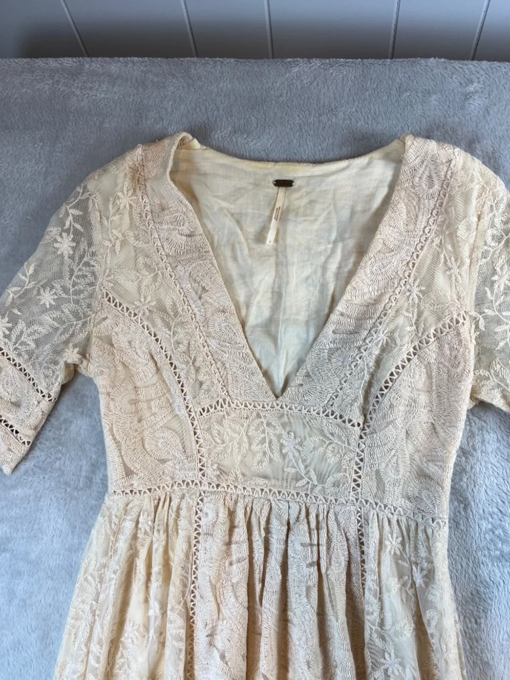 Free People Mountain Laurel Lace Crochet Mide Dress Ivory Boho Romantic sz 2